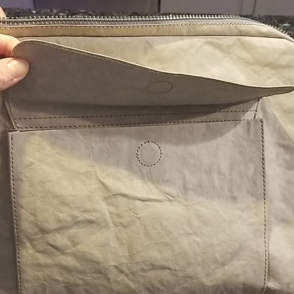 Vietnamese handmade padded computer bag - Picture 2 of 6